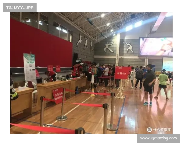 上海金山赛区提供换项区保障铁三选手顺利转换项目